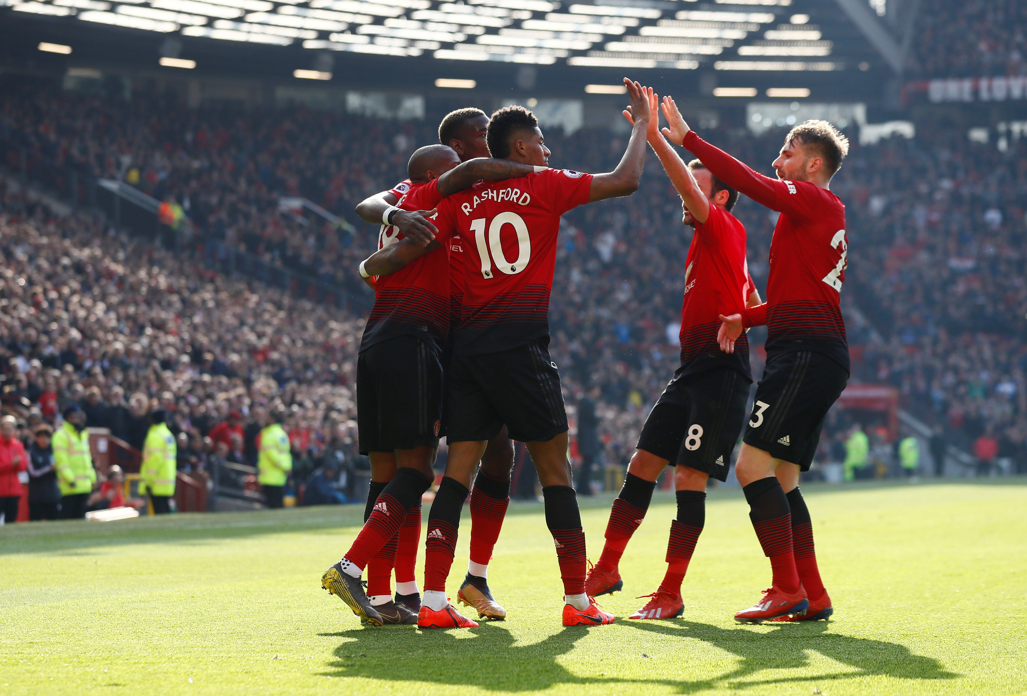 间集中在她 间集中在她